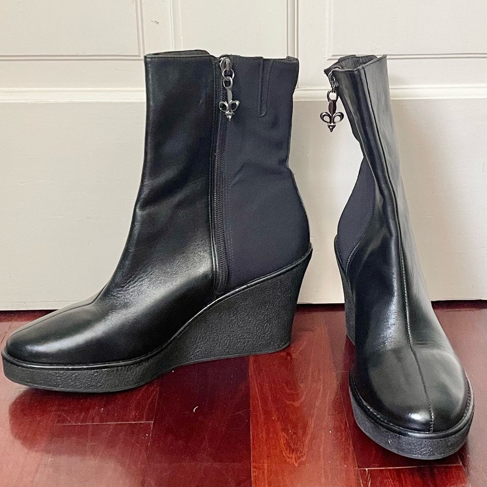 Donald J Pliner Tikle Wedge Sock Boot 11 Black Minimalist Designer Edgy Goth